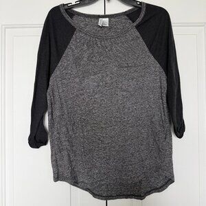 H&M Divided Baseball Tee Colorblock Cuffed 3/4 Sleeve